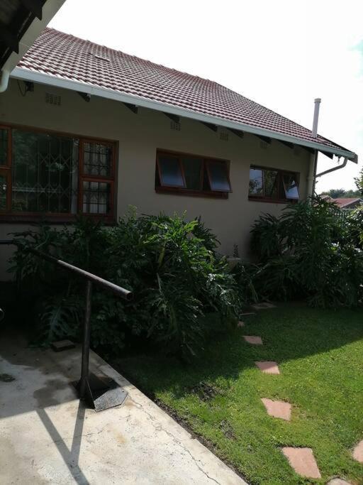 Garden And Park Leisure On Tugela Apartment Бенони Екстериор снимка