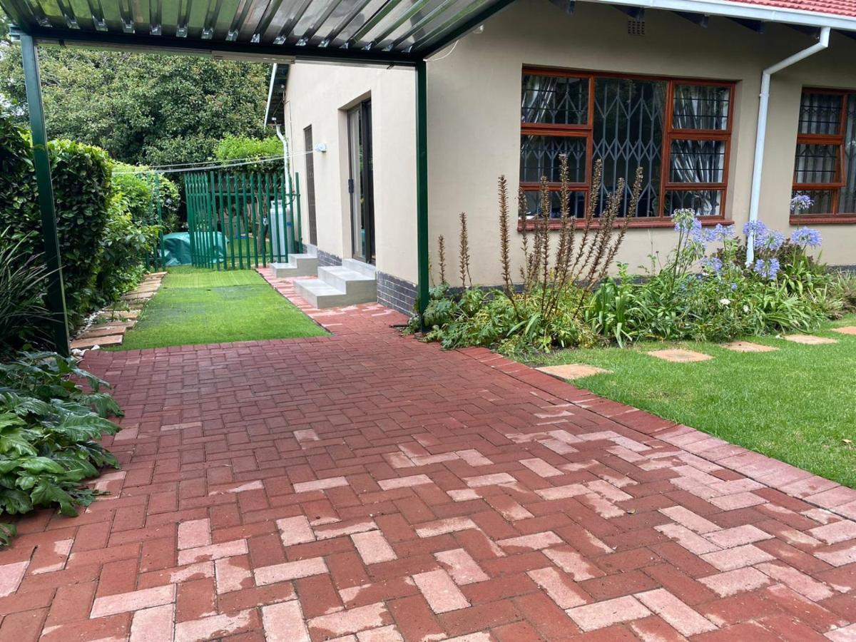Garden And Park Leisure On Tugela Apartment Бенони Екстериор снимка